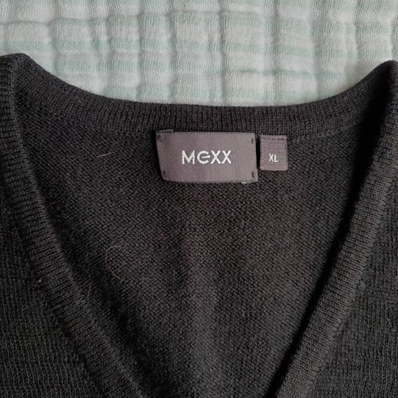 Mexx V-Neck Vest - Picture 3 of 3